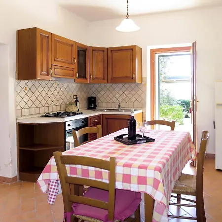 Apartamento Castagno By Interhome
